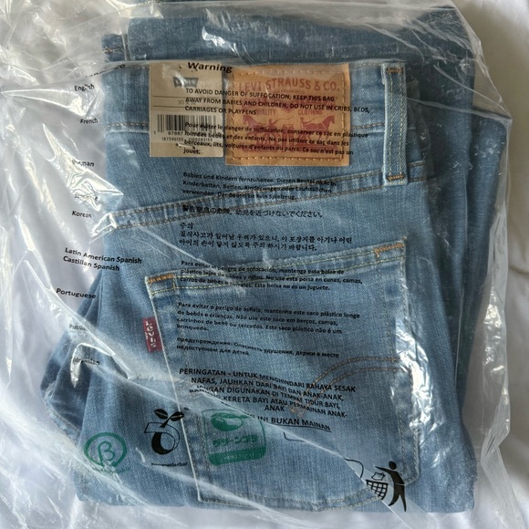 Levi’s 725 High Rise Bootcut Women’s Jeans- NWT - Picture 5 of 5